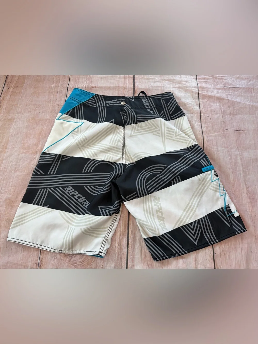 Vintage Y2K RipCurl White Black Blue Lighting Bolt Board Shorts. Size 31